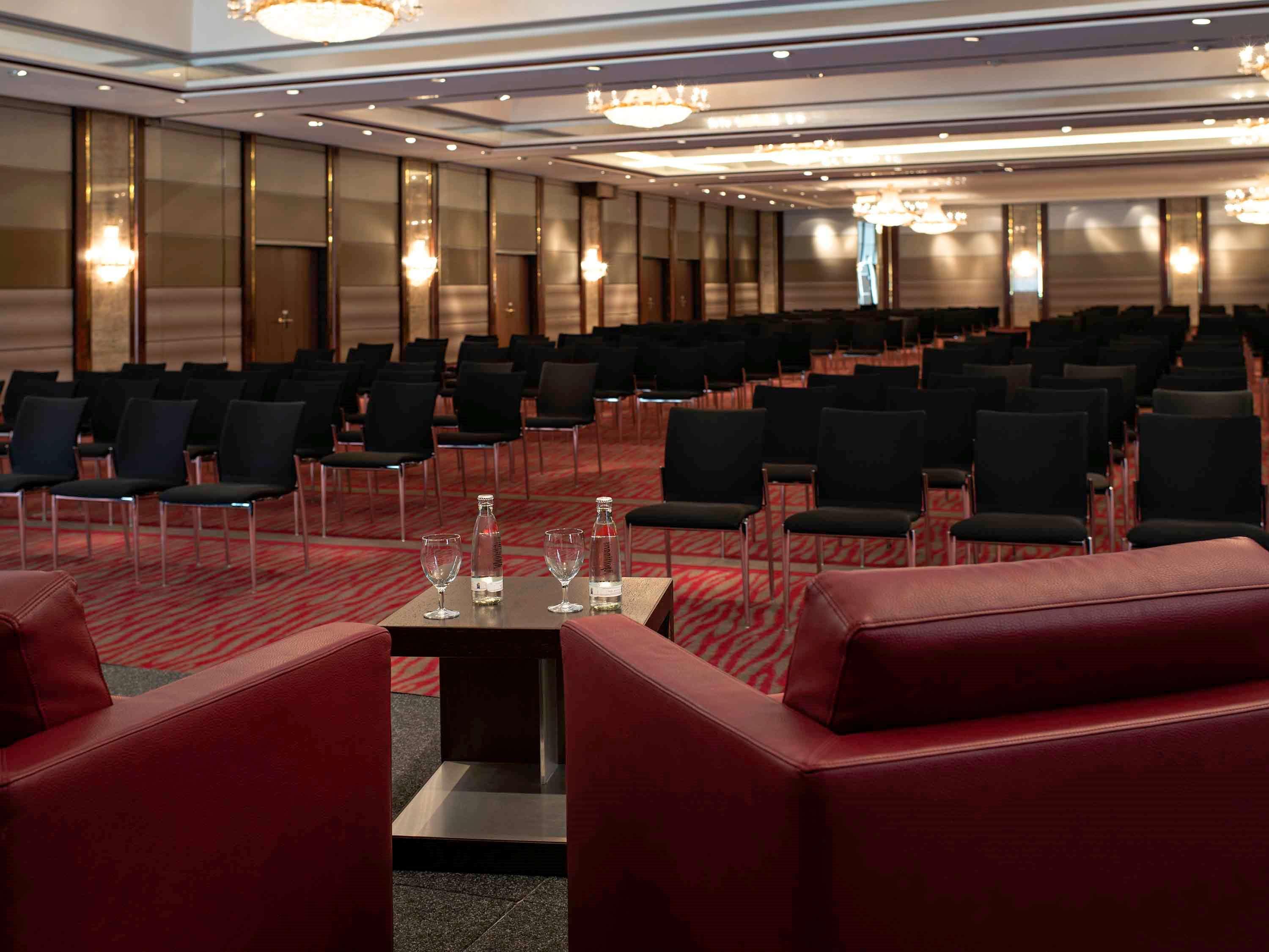 Hotel Pullman Colonia Esterno foto