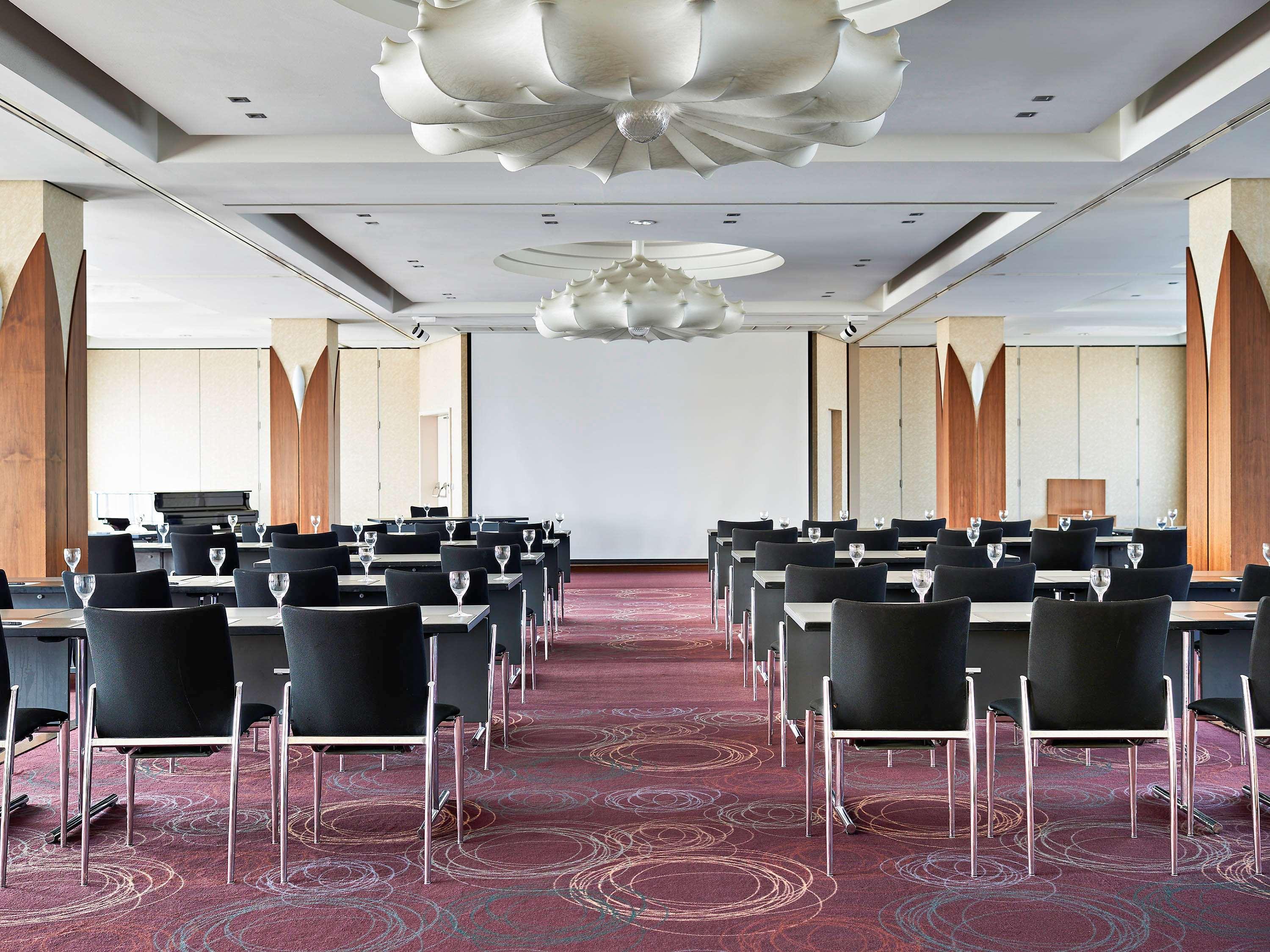 Hotel Pullman Colonia Esterno foto