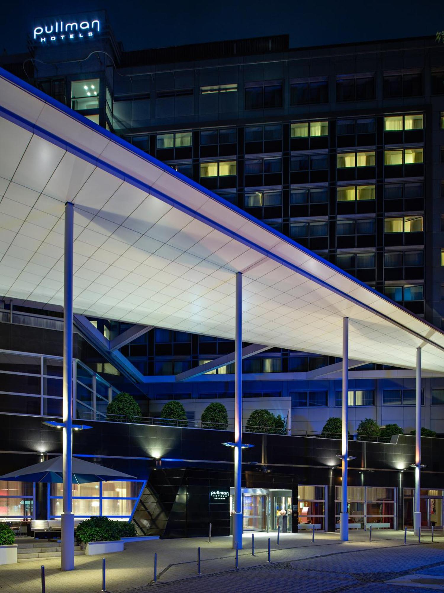 Hotel Pullman Colonia Esterno foto